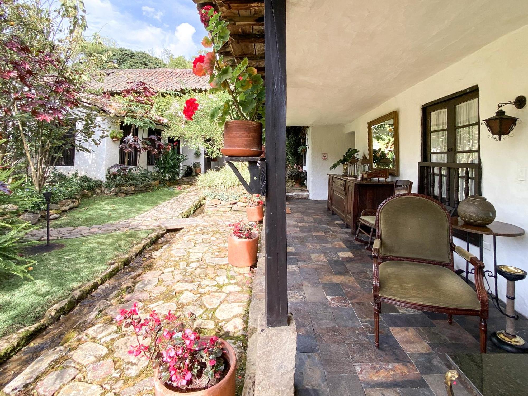 Hotel Hacienda Baza Tibana Extérieur photo